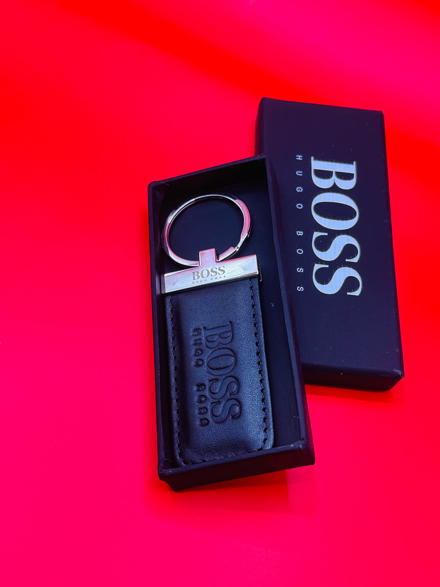 GENUINE LEATHER KEY RING WITG ENGRAVED LOGO