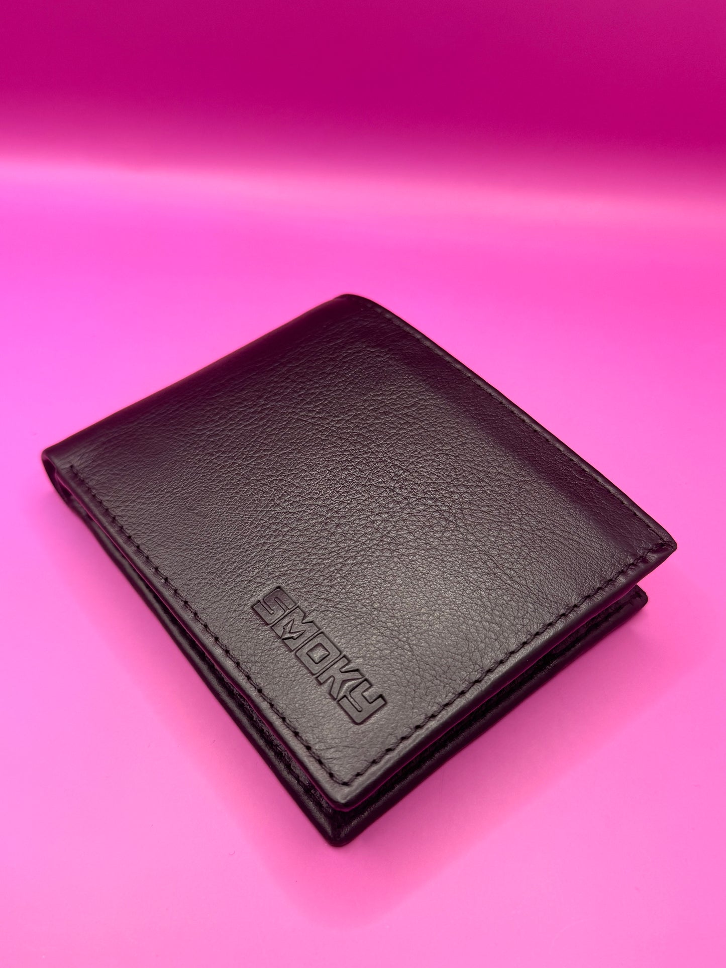 LEATHER BILLFOLD WALLET WITH EMBOSSED LOGO & COIN POCKET